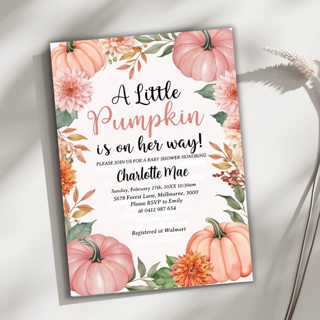 En liten Blommigt för att pumpkin Girl Fall Baby S Inbjudningar (Skapare uppladdad)