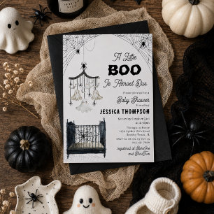 En liten Boo är nästan förfallen Halloween Baby Sh Inbjudningar