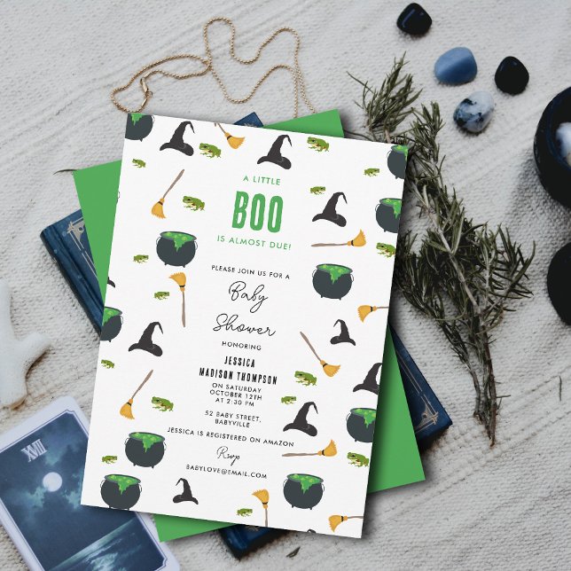 En liten boo är nästan på väg att bli Halloween-ba Inbjudningar (A Little Boo Is Almost Due Halloween Baby Shower Invitation)