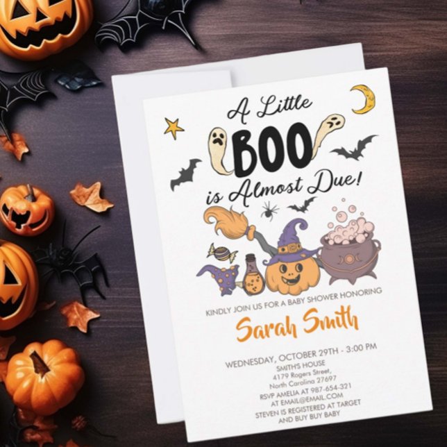 En liten boo är nästan på väg till Halloween Baby  Inbjudningar (Skapare uppladdad)