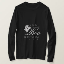 En liten boo är på Way Shirt