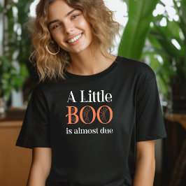 En liten boo är snart klar Halloween T Shirt