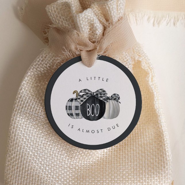 En liten boo är snart klar! Neutralt Baby Shower Gåvor Etiketter (Skapare uppladdad)