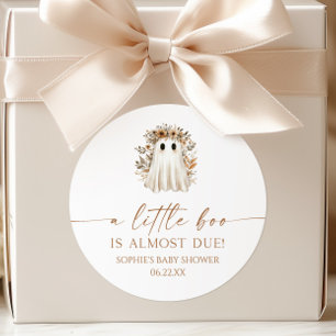 En liten Boo Boho Ghost Wildflower Bebis Shower Runt Klistermärke
