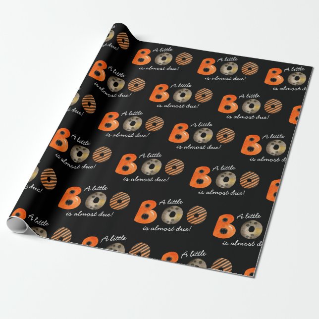 En liten Boo Halloween Baby Shower Presentpapper (Utrullad)