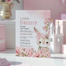 En liten Bunny är på väg mot babyskor