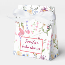 En liten bytt blomma i flicka