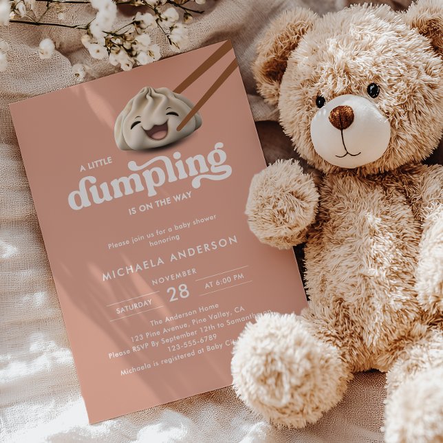 En liten dubbning är på gång med babyskabruk inbjudningar (Skapare uppladdad)