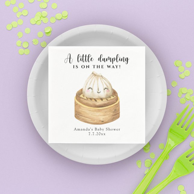 En liten dumpling är på väg baby shower pappersservett (Skapare uppladdad)
