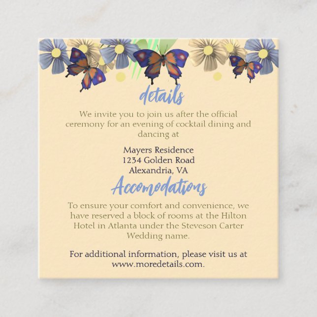 En liten fjäril är på väg mot Blommigt Tilläggskort (Framsida)