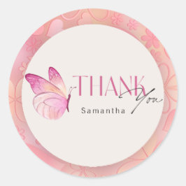 En liten fjäril är på vägen till babyduschen runt klistermärke