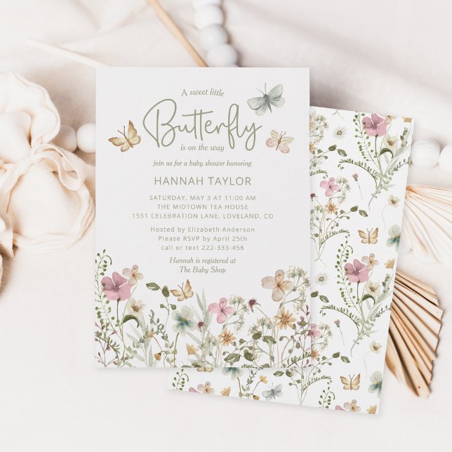 En liten fjäril-flicka, babystövel inbjudningar (little butterfly baby shower invitation)