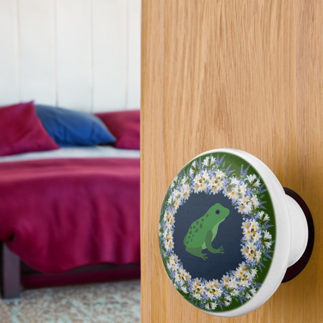 En liten Froggie i Garden Pond Knopp (Skapare uppladdad)