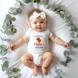En liten Gravid av kalkoner som kommer från Thanks T Shirt