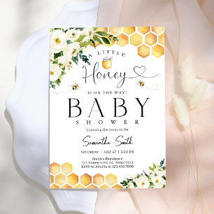 En liten honungsbi blommande babykalasinbjudan inbjudningar