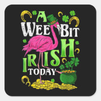En liten irländare i dag St. Patricks Day Flamingo
