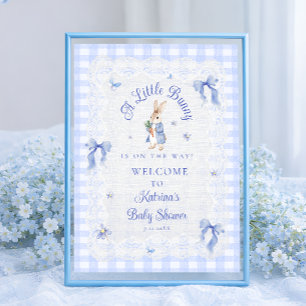 En liten kanin är på väg Baby Shower Välkommen Poster