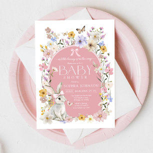 En liten kanin vildblomma baby shower inbjudningar