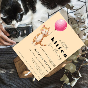 En liten kattunge i Kattunge Baby Shower-inbjudan Inbjudningar