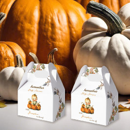 En liten knumpkin-hösten-babystövel presentaskar