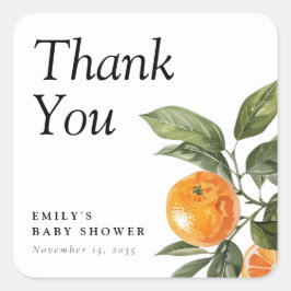 En liten kutik är på väg som babyskor av Citrus Fyrkantigt Klistermärke