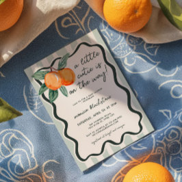 En liten kutisk könsneutral babystövel inbjudningar