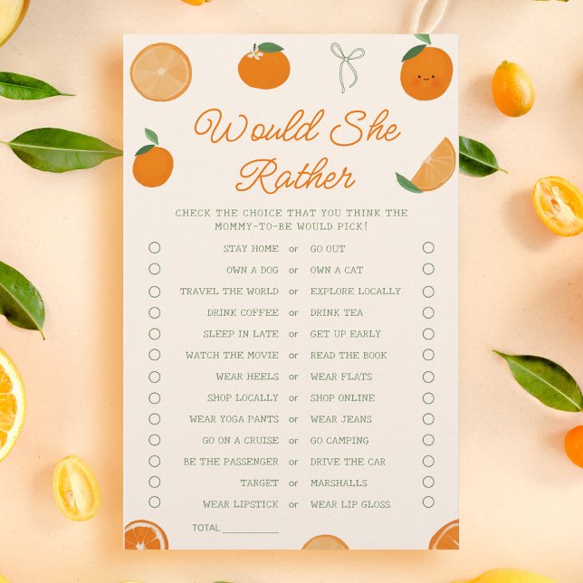 En liten kutym babyskö skulle hon hellre spela (Skapare uppladdad)