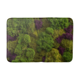 En liten mosse badrumsmatta