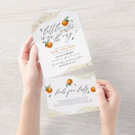En liten Neutralt för Orange i Cutie-, babykläder