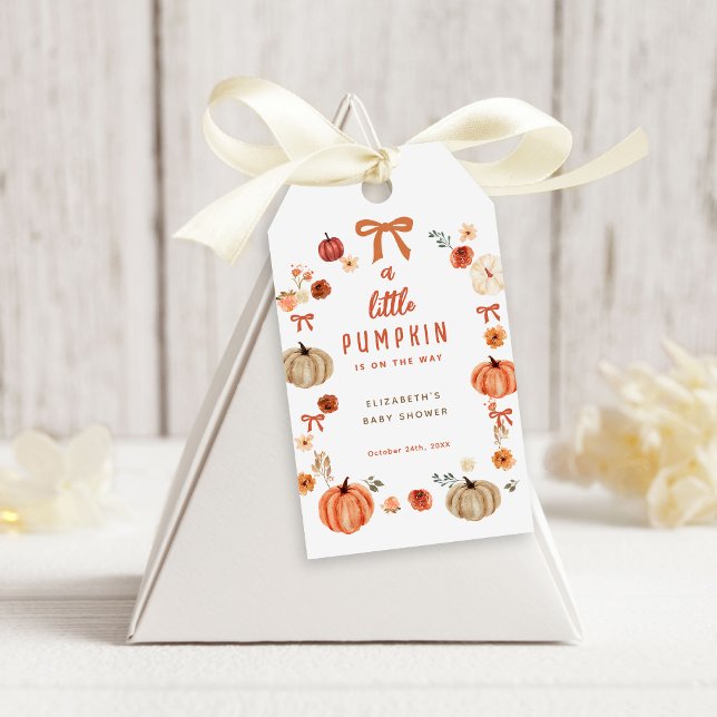 En liten pipa är på väg att välkomnas av babyskor presentetikett (Skapare uppladdad)