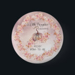 En liten pipa blåser Rosa Babyskåda Knapp<br><div class="desc">Söttjejen "En liten Pumpkin är blooming" rosa pumpa,  pampasgräs och faux rosa glitter Baby Shower design. Sammansatt design efter Helgdag Hearts-design (reserverade höger).</div>