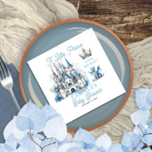 En liten prins är på väg att bli pojkvän.