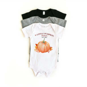 En liten pumpa anpassat namn och år höst t shirt