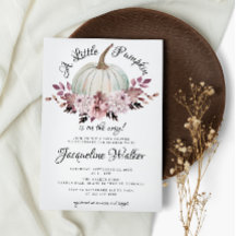 En liten Pumpkin Autumn Elegant Lila blommor