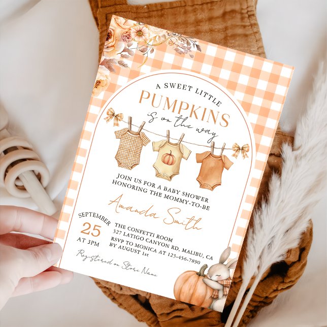 En liten Pumpkin Fall Baby Shower-inbjudan Inbjudningar (Skapare uppladdad)