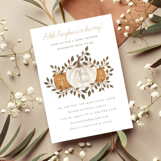 En liten Pumpkin Fall Baby Shower-inbjudan Inbjudningar (This "A Little Pumpkin" Baby Shower Invitation is perfect for your chic, fall shower)