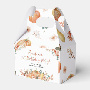 En liten Pumpkin First Birthday-favoritruta Presentaskar