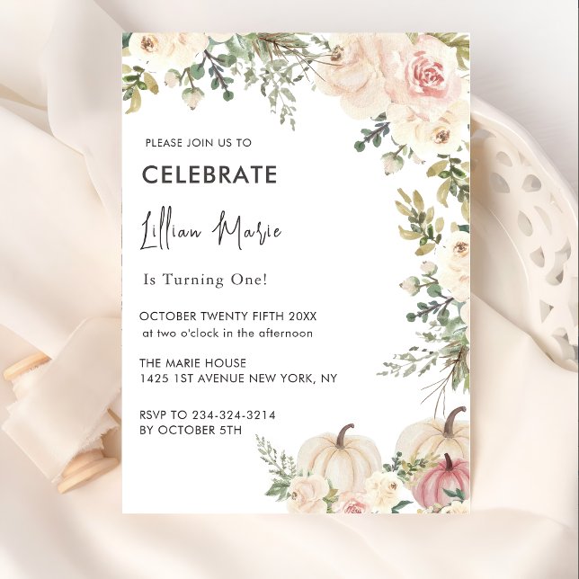 En liten Pumpkin Girl Birthday Inbjudningar (Skapare uppladdad)