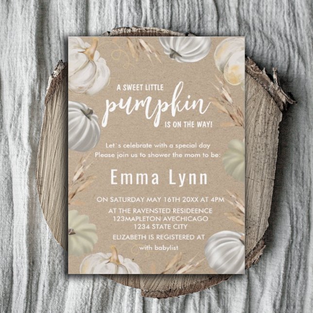 En liten Pumpkin Kraft Fall Baby Shower-inbjudan Inbjudningar (#zazzlemade #pumpkinbabyshower #whitepumpkin #fallbabyshower)