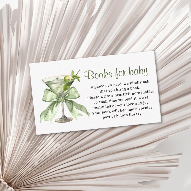 En liten Sage Green Bow Martini bok för bebis Tilläggskort (A tini is on the way Sage green Baby shower Books for baby insert card)