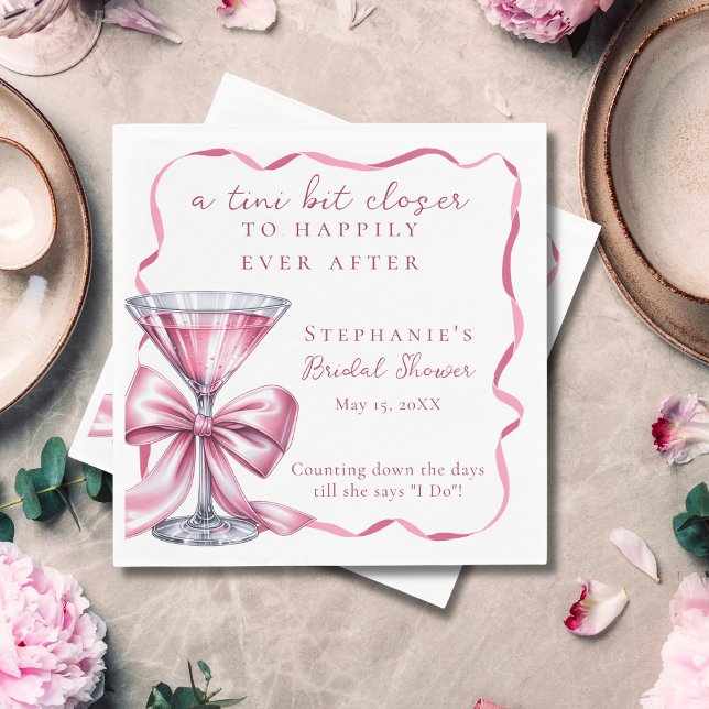 En liten smula närmare Chic Pink Martini Bröllopsf Pappersservett (Skapare uppladdad)