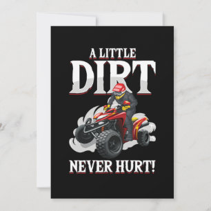 En liten smuts Ontr aldrig ATV Offroad G med fyra Inbjudningar