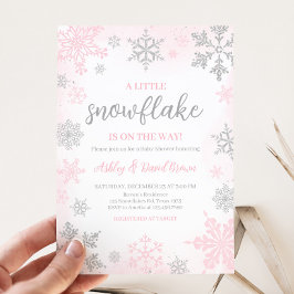 En liten snöflingor Rosa Baby Shower Inbjudningar