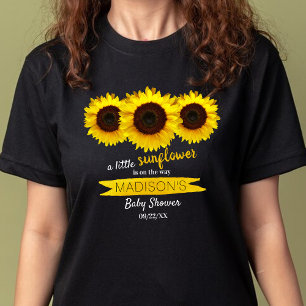 En liten solros är på väg! Baby Shower T Shirt