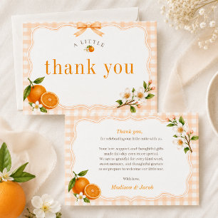 En liten söt orange rutig neutral baby shower tack kort
