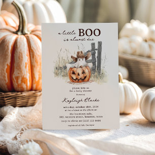 En liten spöke är på väg Western Halloween Baby Sh Inbjudningar