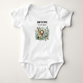 En liten vild en t shirt