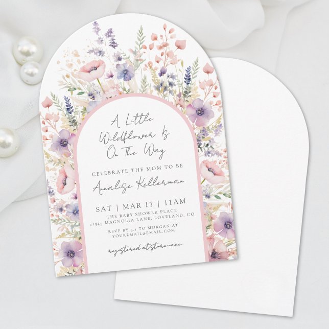 En liten vildblomma Blommig babyfirande Inbjudningar (A Little Wildflower Floral Baby Shower Invitation)