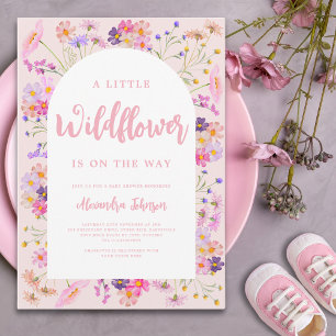 En liten vildblomsterflicka - Baby Shower Inbjudningar