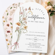 En liten WildblomBoho Arch Girl Baby Shower